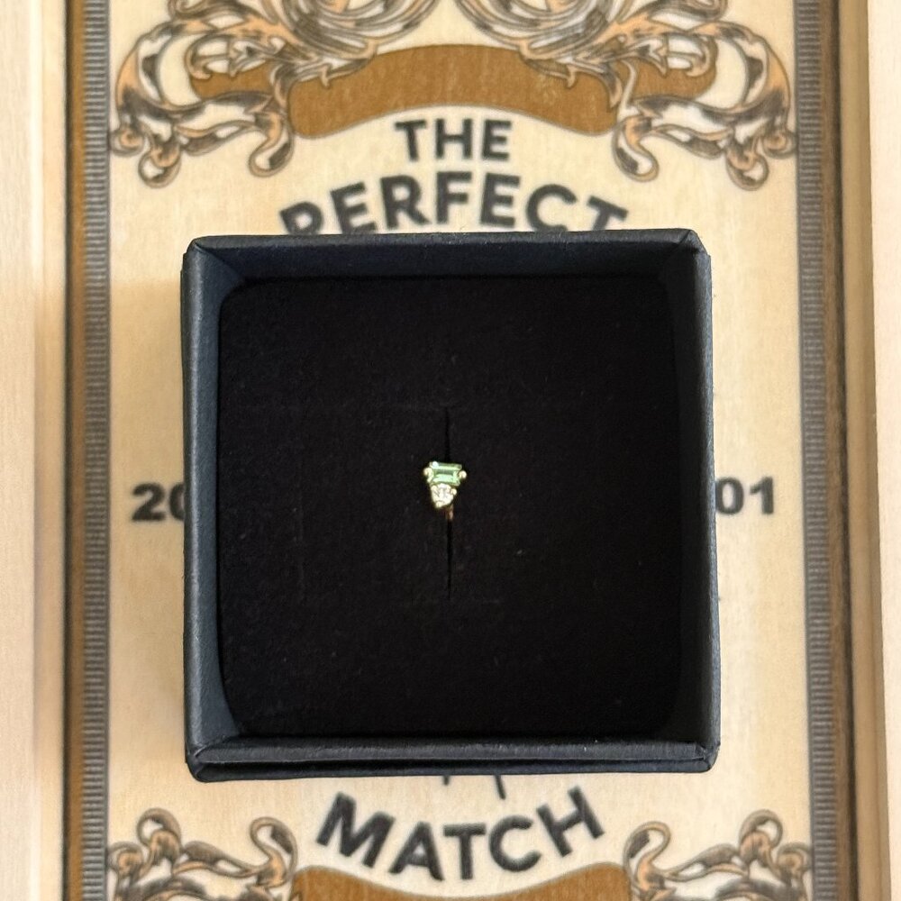 Wwake Column Stud Earring (Single Tourmaline/Diamond Stud)